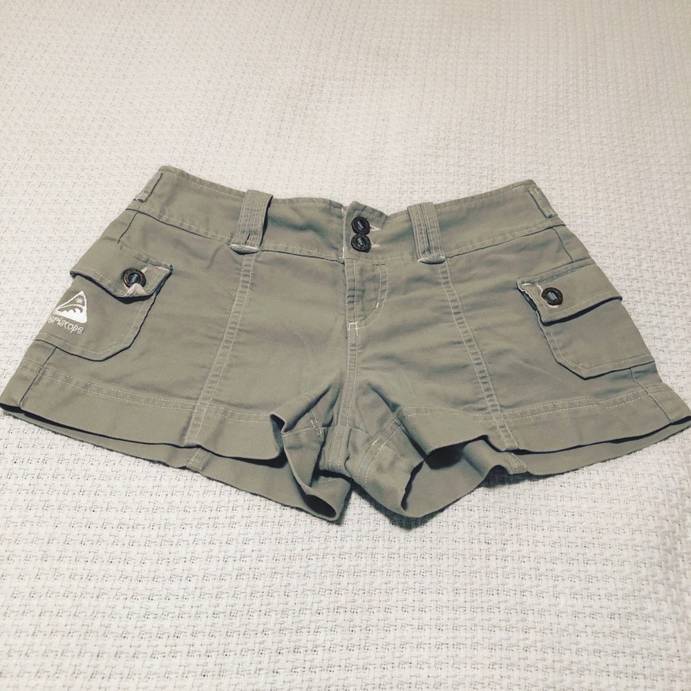 Light green summer short from Periscope